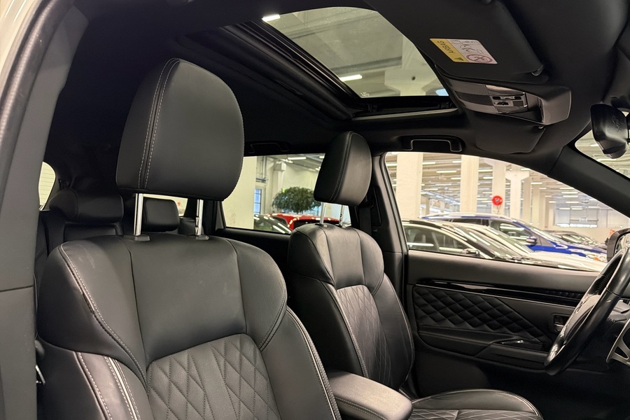 Mitsubishi Outlander PHEV vaihtoauto