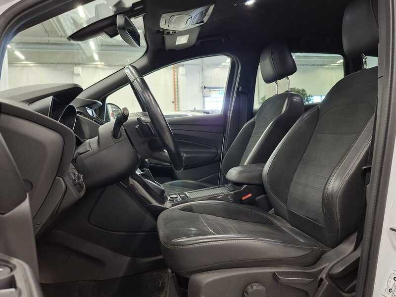 Ford Kuga vaihtoauto