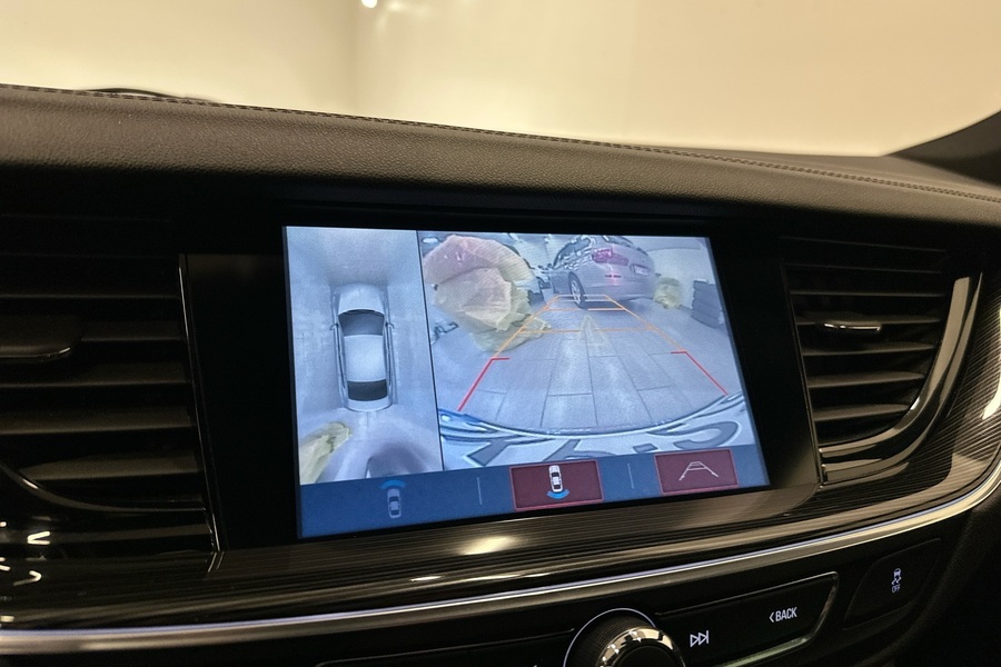 Opel Insignia vaihtoauto