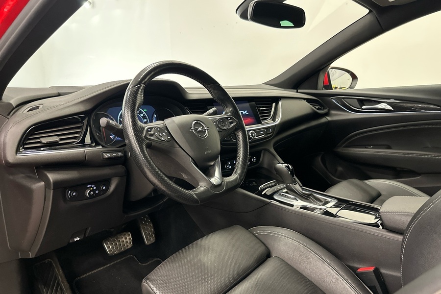 Opel Insignia vaihtoauto