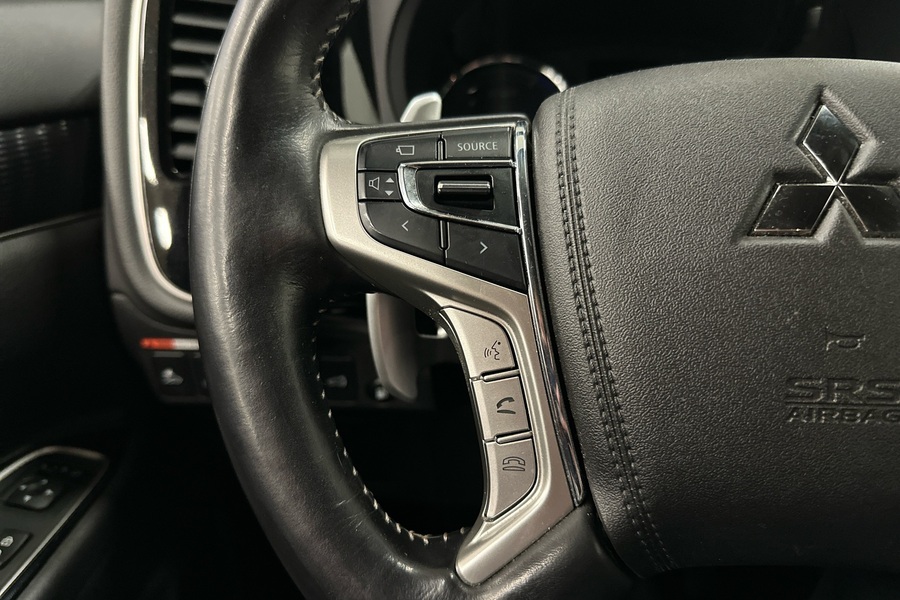 Mitsubishi Outlander PHEV vaihtoauto