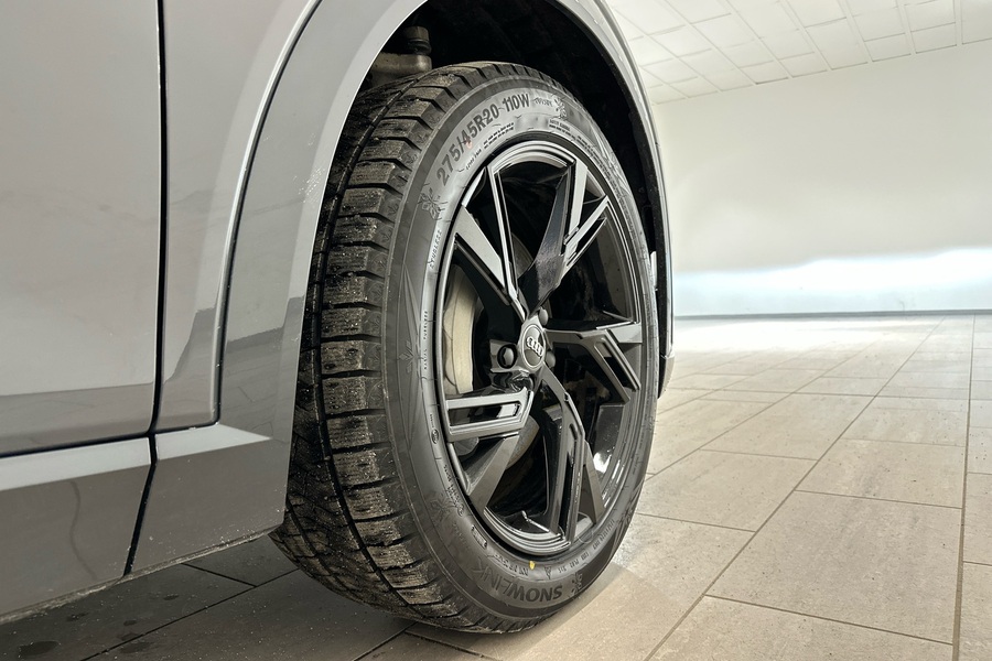 Audi Q8 e-tron vaihtoauto