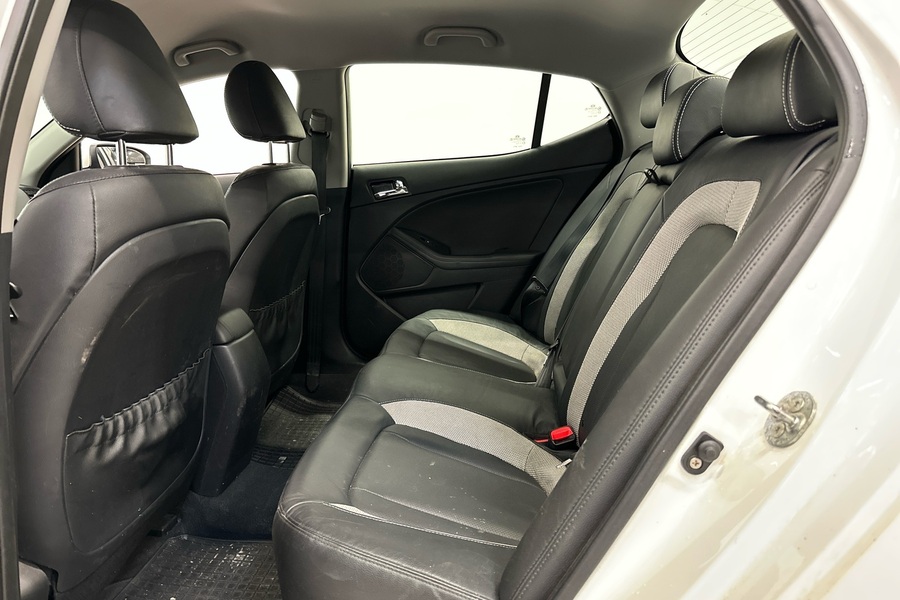 Kia Optima vaihtoauto