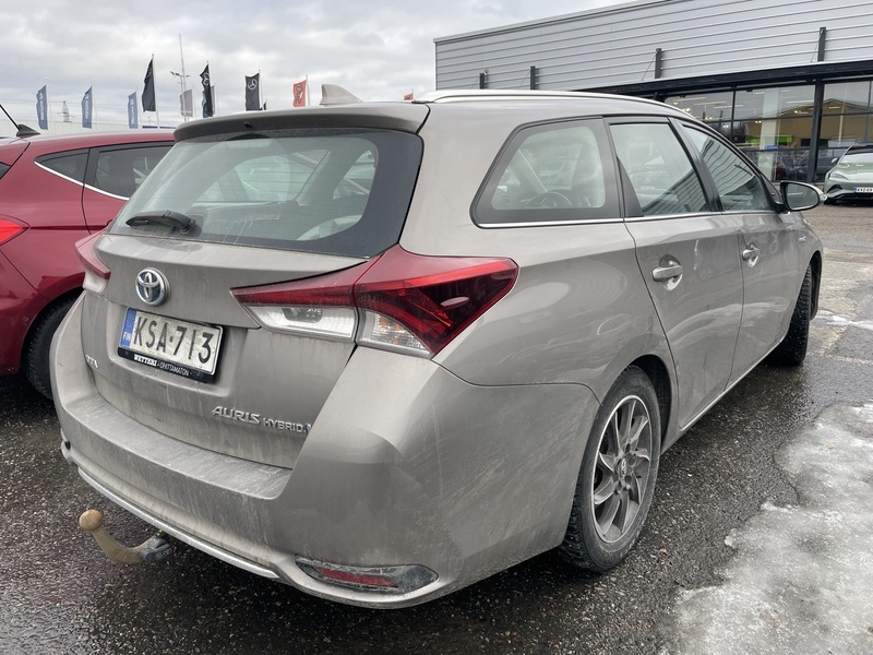 Toyota Auris vaihtoauto