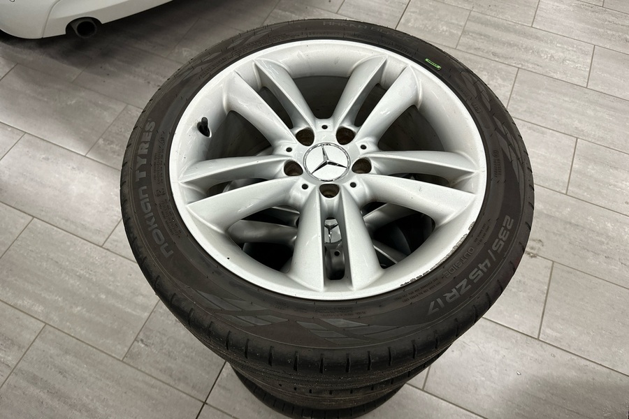 Mercedes-Benz CLK vaihtoauto