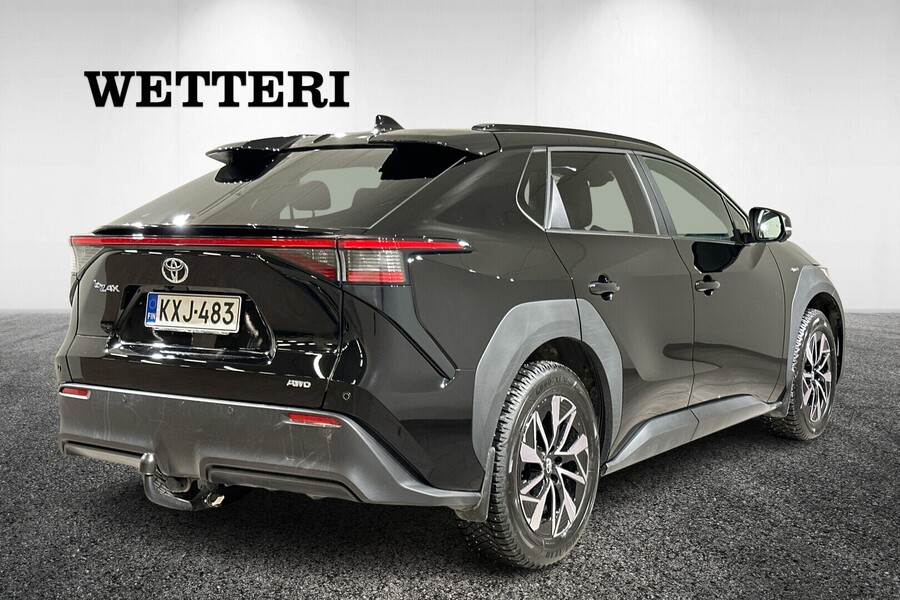 Toyota bZ4X vaihtoauto