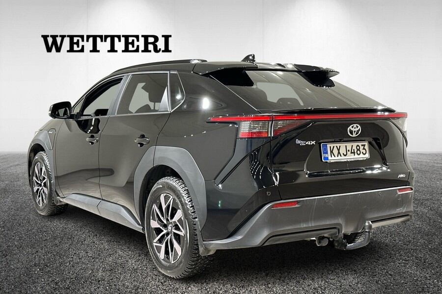 Toyota bZ4X vaihtoauto