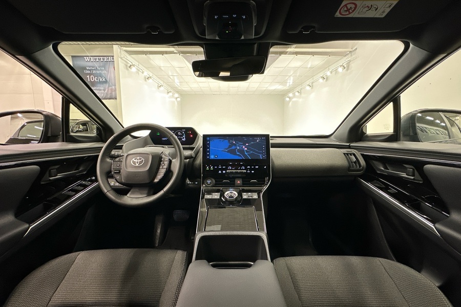 Toyota bZ4X vaihtoauto