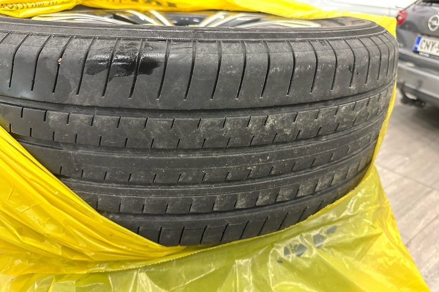 Toyota bZ4X vaihtoauto