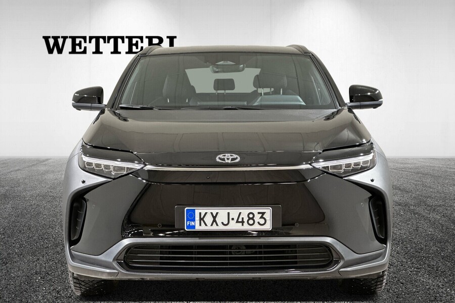 Toyota bZ4X vaihtoauto