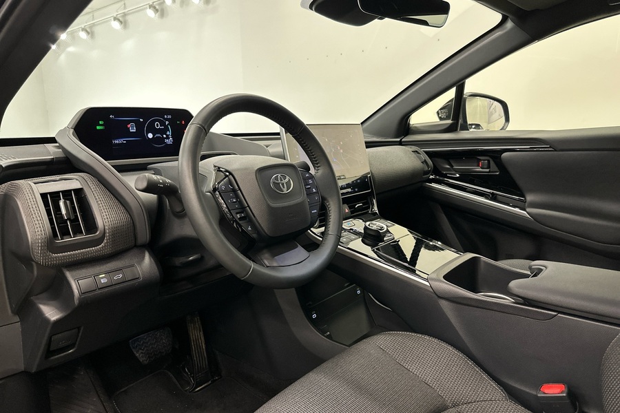 Toyota bZ4X vaihtoauto