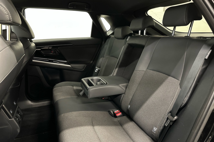 Toyota bZ4X vaihtoauto