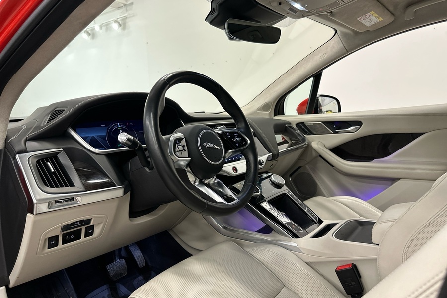 Jaguar I-PACE vaihtoauto