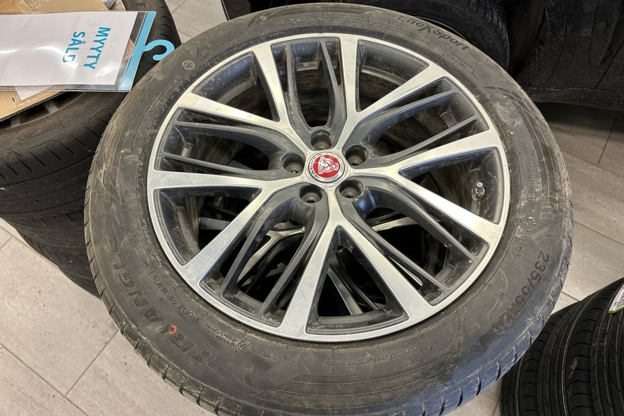 Jaguar I-PACE vaihtoauto