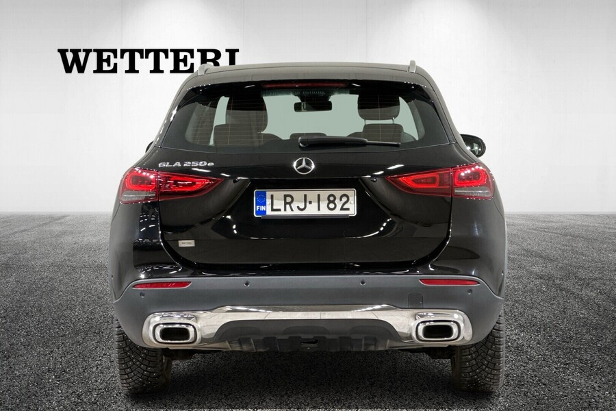 Mercedes-Benz GLA vaihtoauto