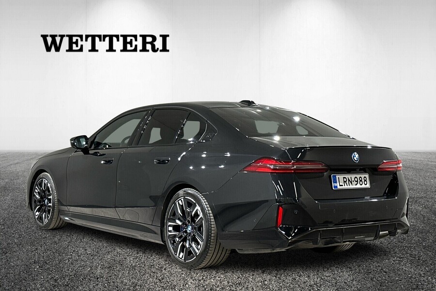 BMW i5 M60 vaihtoauto