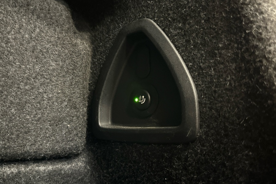 BMW i5 M60 vaihtoauto