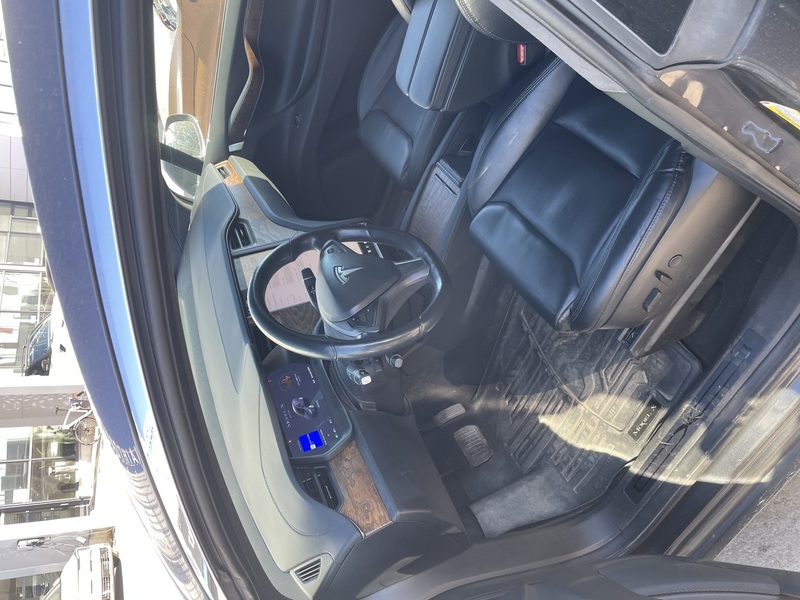 Tesla Model X vaihtoauto