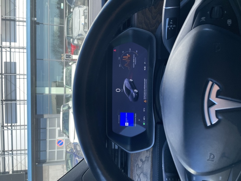 Tesla Model X vaihtoauto