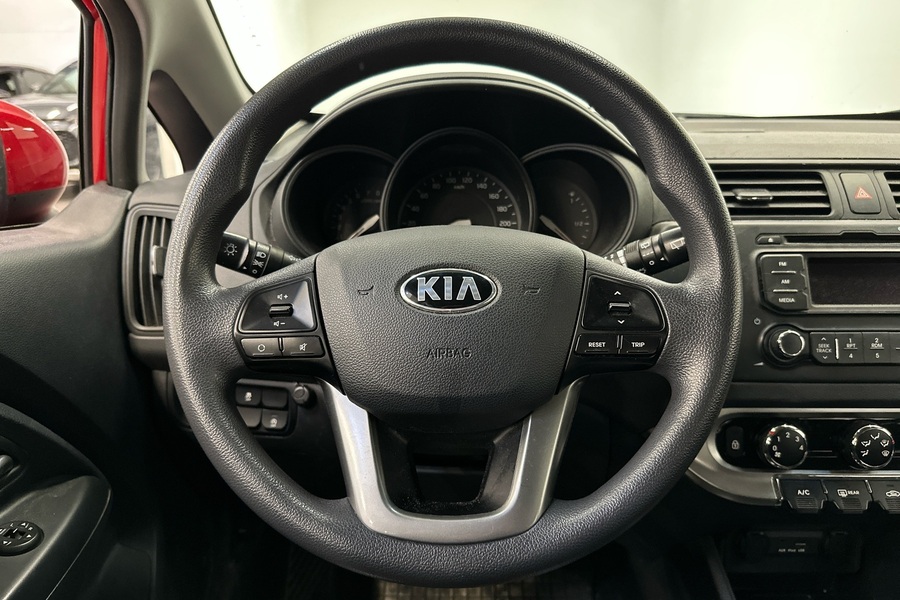Kia Rio vaihtoauto