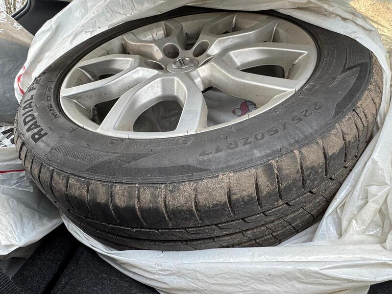 Volvo V40 Cross Country vaihtoauto