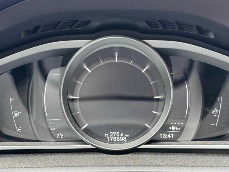 Volvo V40 Cross Country vaihtoauto