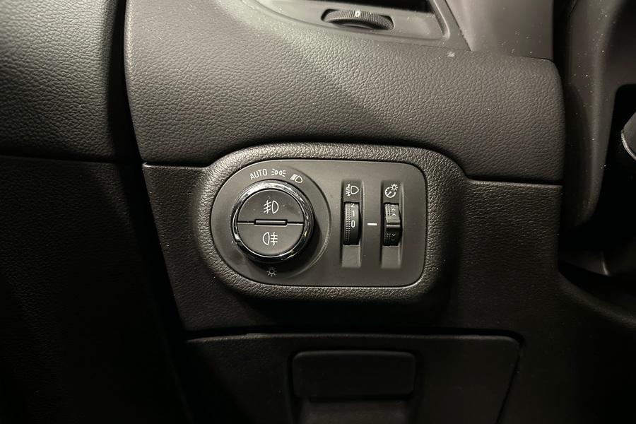 Opel Zafira vaihtoauto