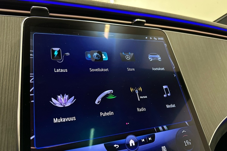 Mercedes-Benz EQE vaihtoauto