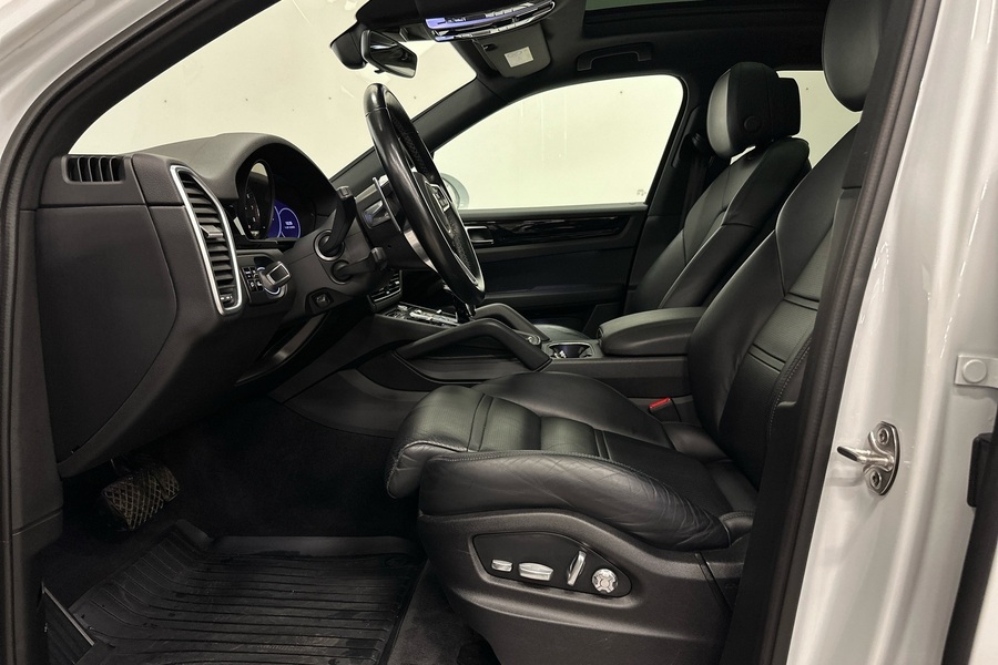 Porsche Cayenne vaihtoauto