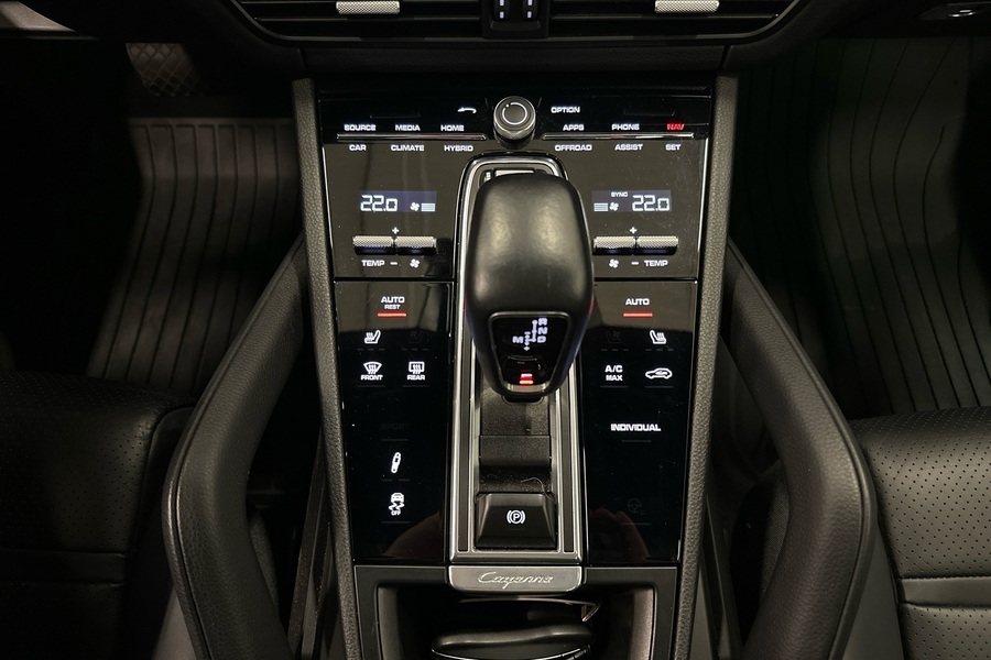 Porsche Cayenne vaihtoauto