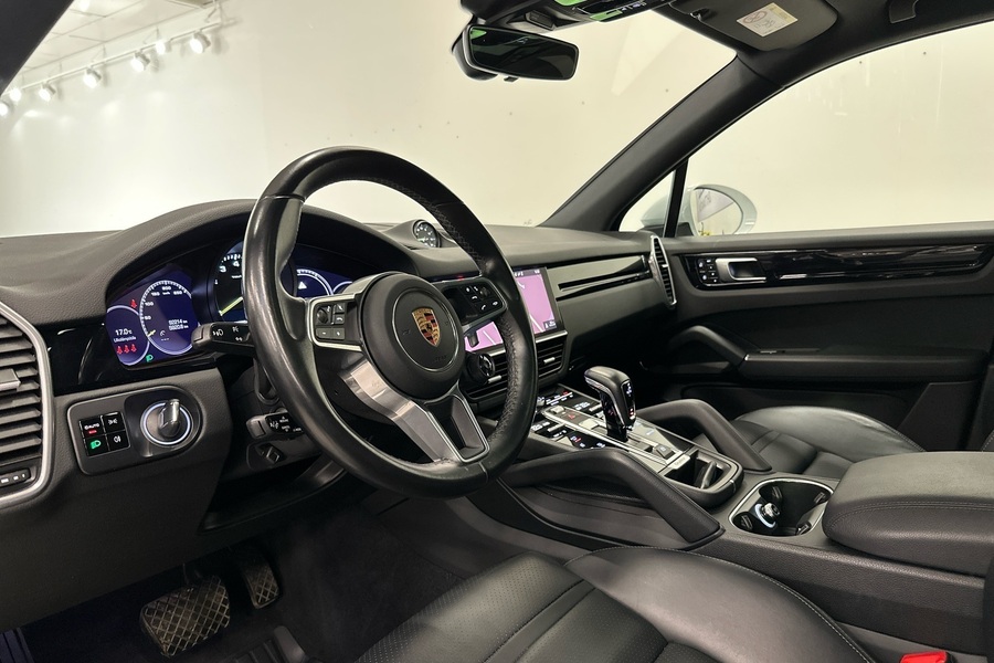 Porsche Cayenne vaihtoauto