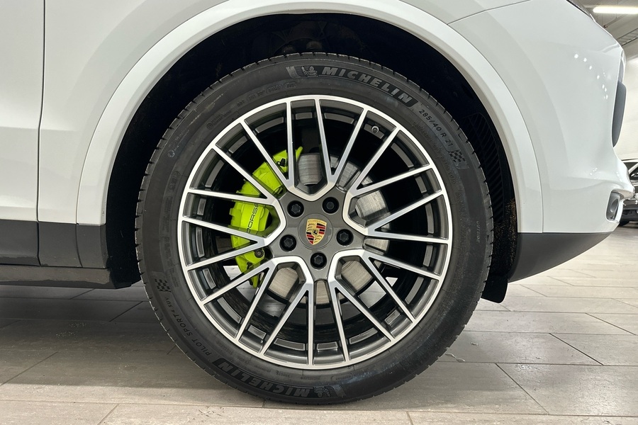 Porsche Cayenne vaihtoauto