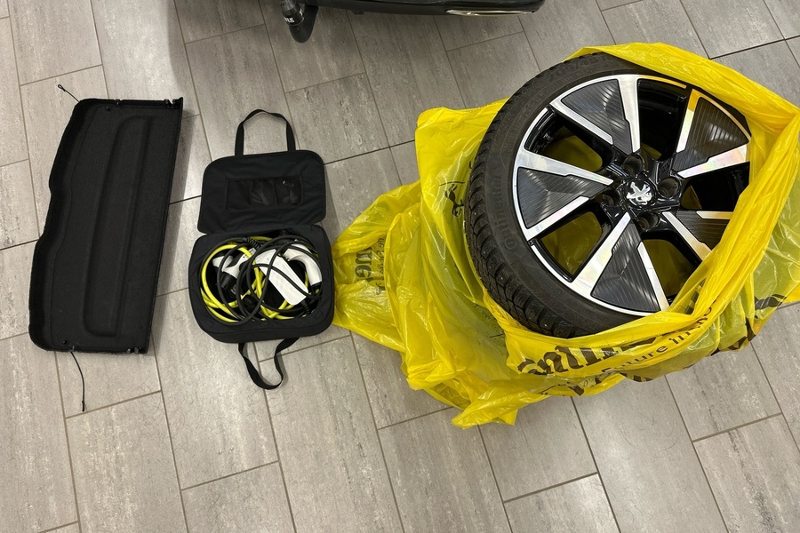 Peugeot e-208 vaihtoauto