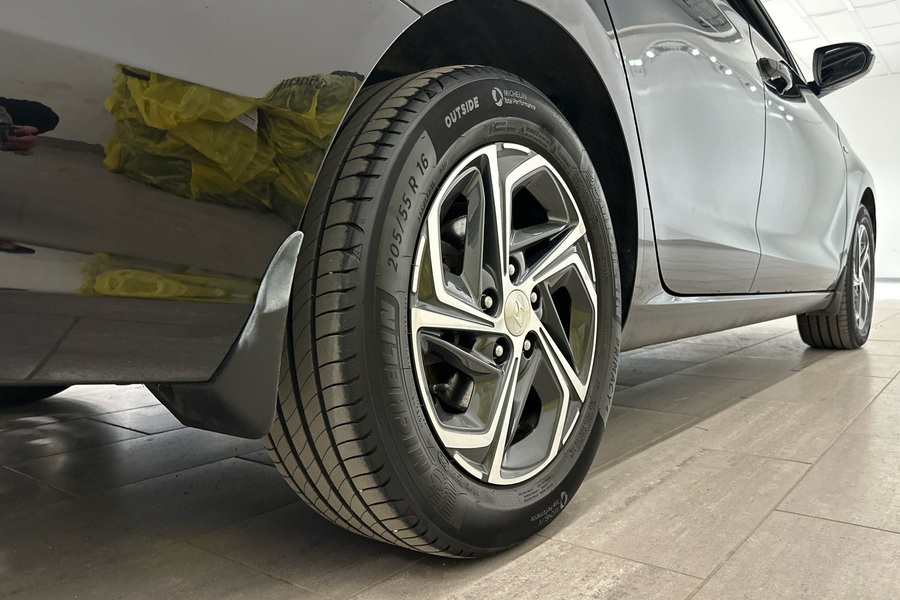 Hyundai i30 Wagon vaihtoauto