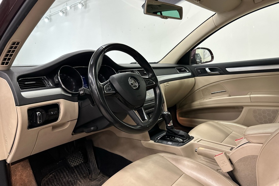 Skoda Superb vaihtoauto