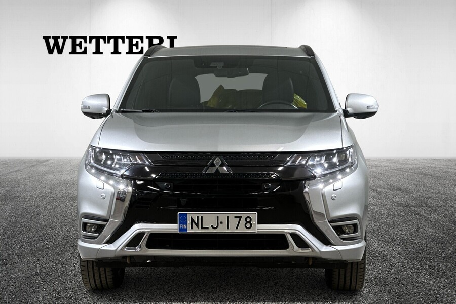 Mitsubishi Outlander PHEV vaihtoauto