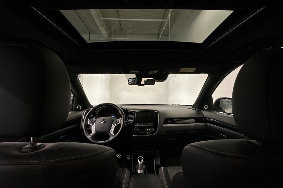 Mitsubishi Outlander PHEV vaihtoauto