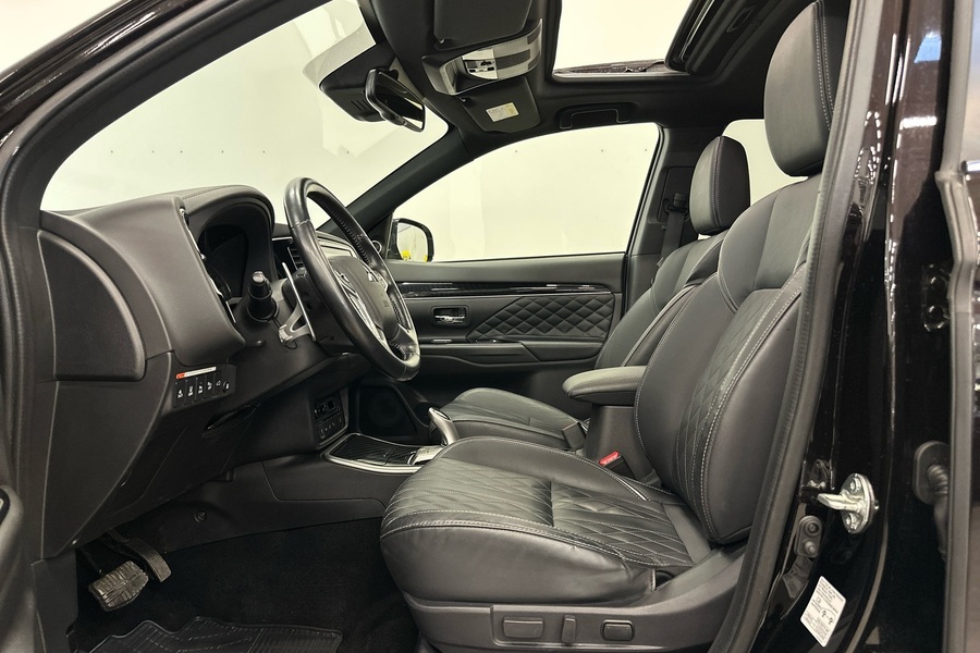 Mitsubishi Outlander PHEV vaihtoauto