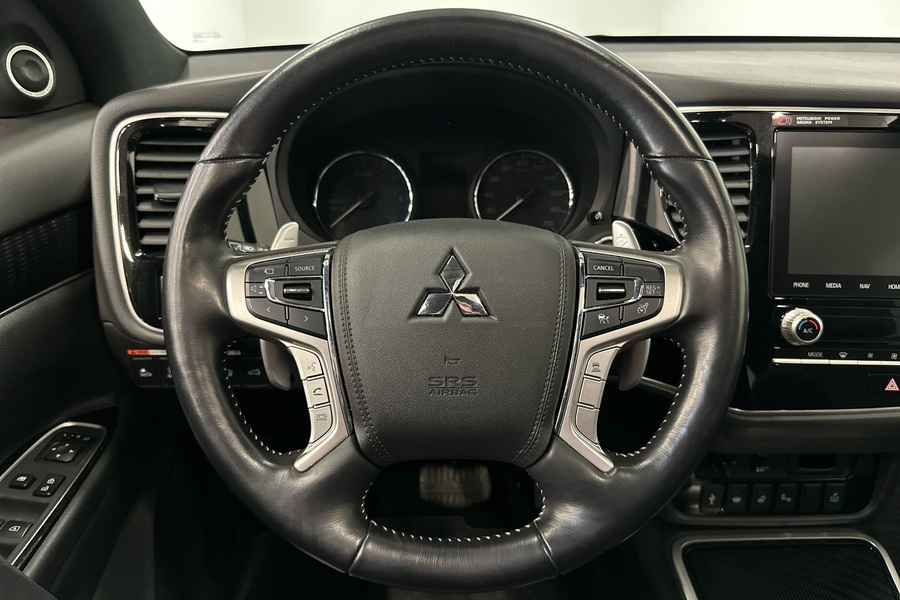 Mitsubishi Outlander PHEV vaihtoauto