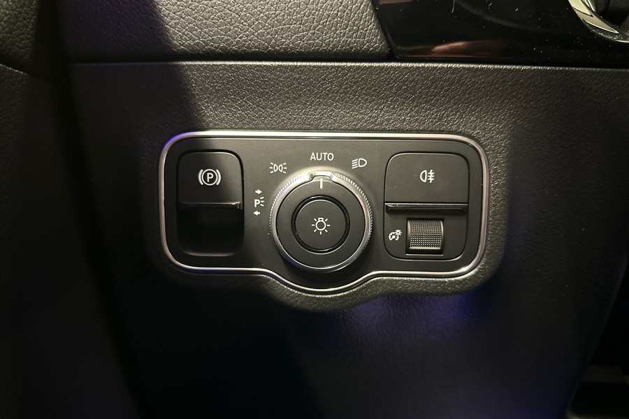 Mercedes-Benz EQA vaihtoauto