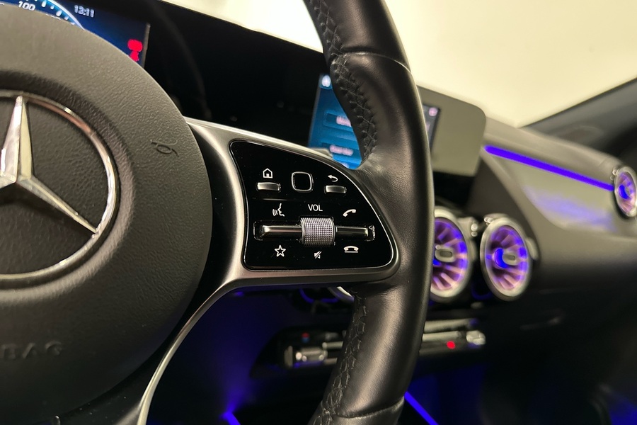 Mercedes-Benz EQA vaihtoauto