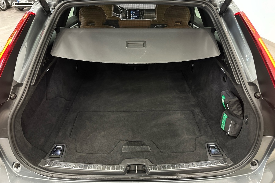 Volvo V90 Cross Country vaihtoauto