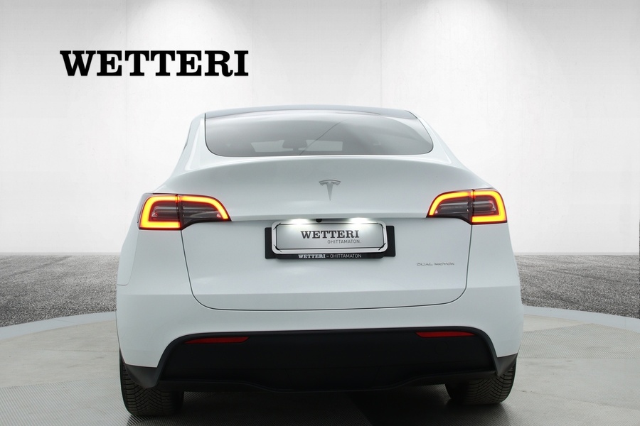 Tesla Model Y vaihtoauto