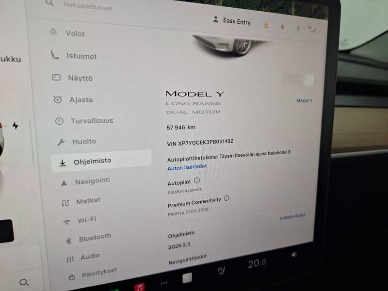Tesla Model Y vaihtoauto
