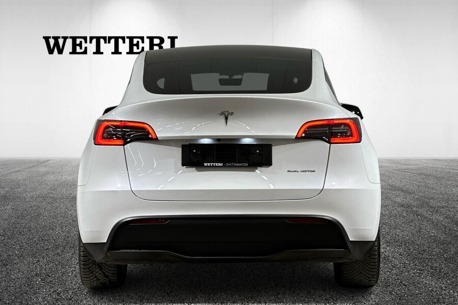 Tesla Model Y vaihtoauto
