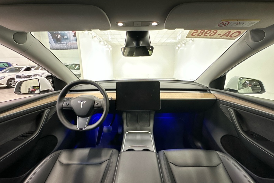 Tesla Model Y vaihtoauto
