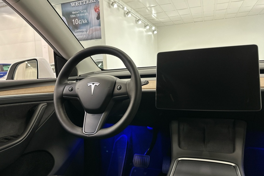 Tesla Model Y vaihtoauto