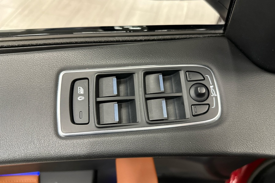 Jaguar F-PACE vaihtoauto