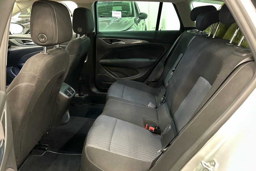 Opel Insignia vaihtoauto