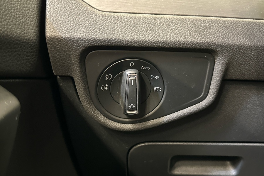 Volkswagen Touran vaihtoauto